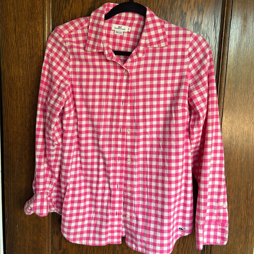 Vineyard Vines top